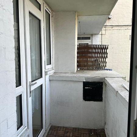 Spacious 2 Bed Flat Barking  Bagian luar foto